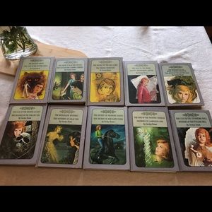 Nancy Drew murder mystery books set of 10